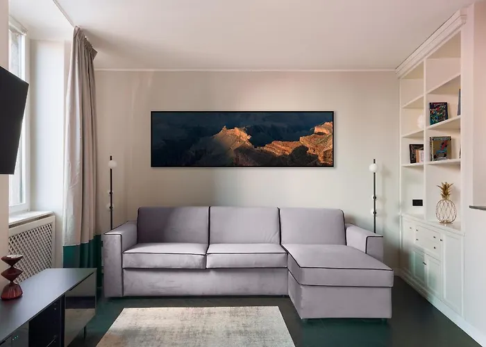 Homie Livings - Duomo Di Apartment *